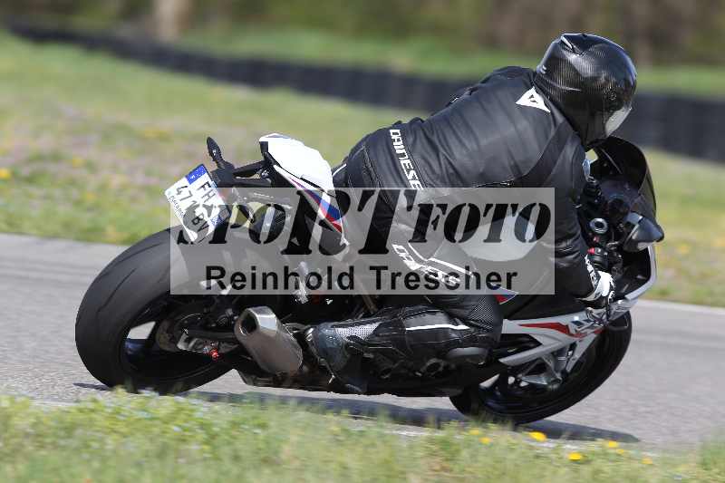 Archiv-2023/06 10.04.2023 Moto Club Anneau du Rhin/Blanc-Novice/sans numéro-le matin